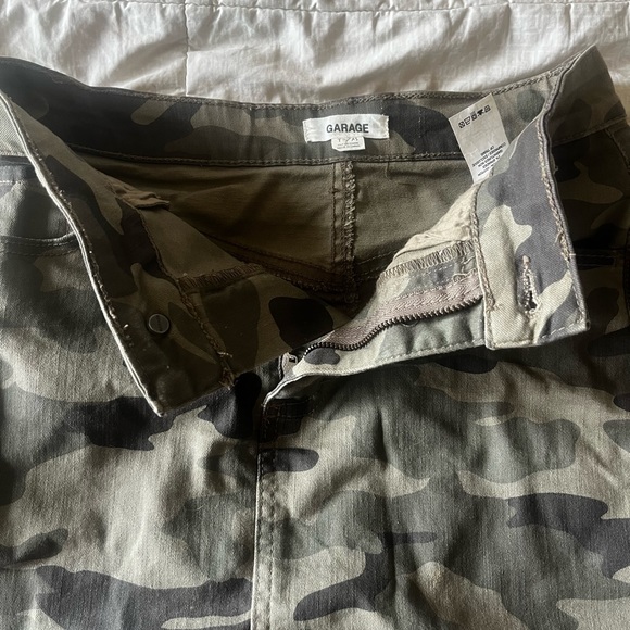Camo Jean Mini Skirt - Picture 3 of 3